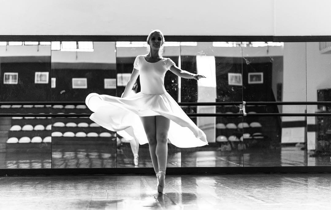 “Bailarinas", projeto autoral com o apoio do, homenageando a mais expressiva e intensa das artes. — # nikon.