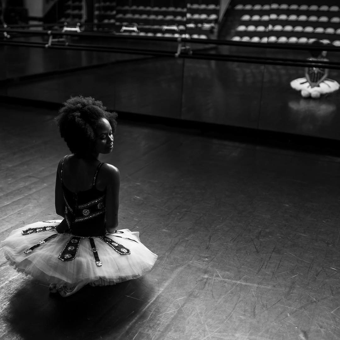 “Bailarinas"