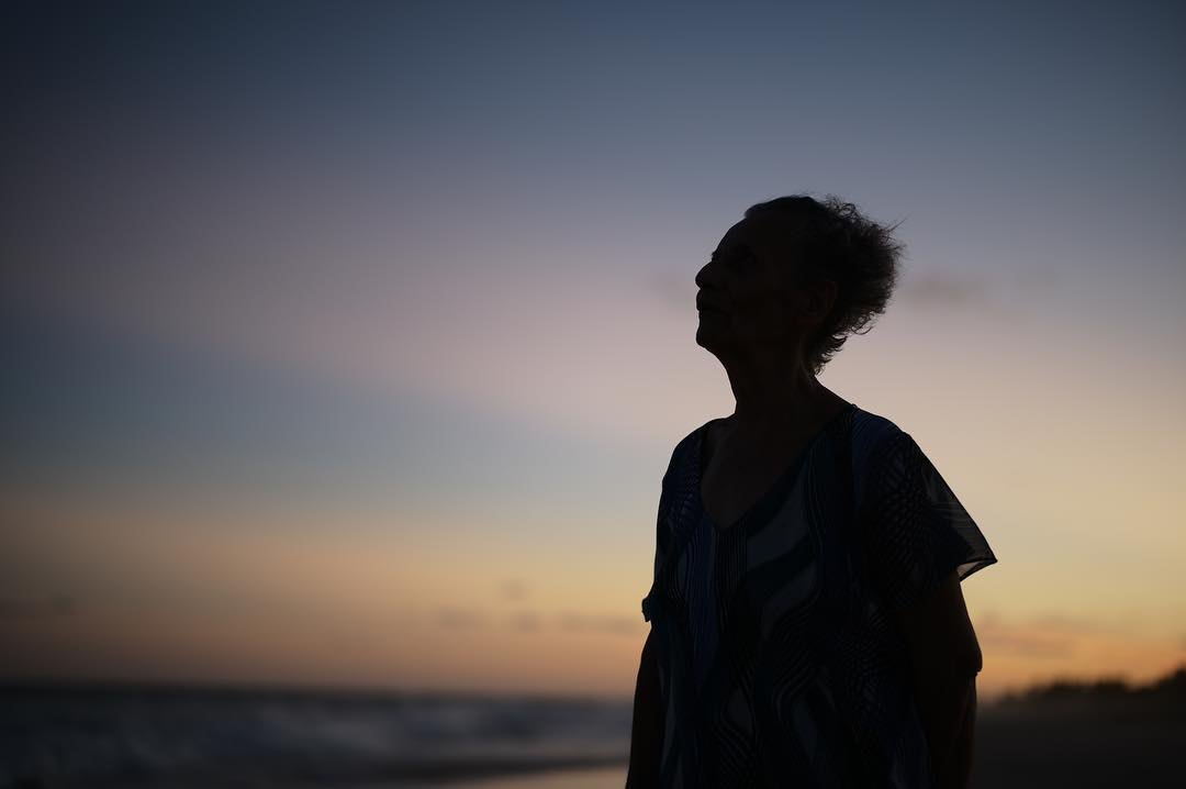 Fim de tarde com D. Maria Osa, na poesia dos seus 81 anos.
